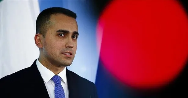 İtalya’da Di Maio partisinin liderliğini bıraktı
