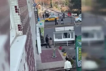 Diyarbakır’da silahlı kavga anı kamerada!