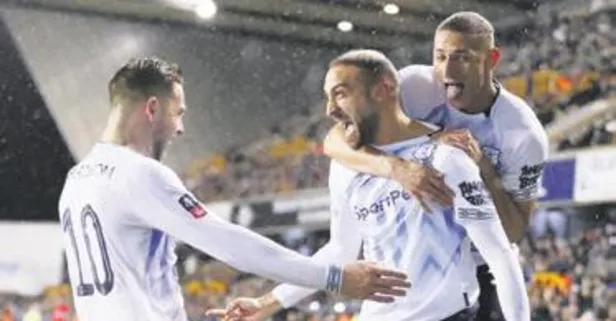 Cenk Tosun’un golü Everton’a yetmedi