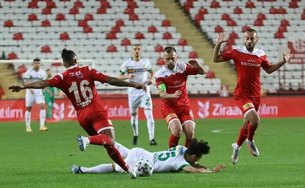 antalyaspor-ziraat-turkiye-kupasinda-finale-kaldi-antalyaspor-2-0-alanyaspor-mac-ozeti-ve-golleri-izle-1616010456023.jpeg Antalyaspor, Ziraat Türkiye Kupası'nda finale kaldı! (Antalyaspor 2-0 Alanyaspor / MAÇ ÖZETİ VE GOLLERİ İZLE)-3