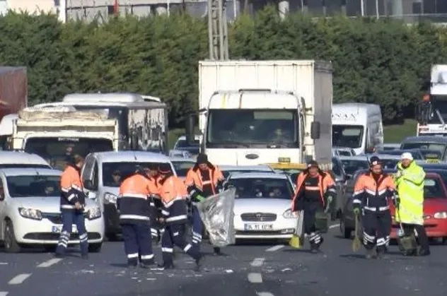 İstanbul'u kilitleyen zincirleme kaza!