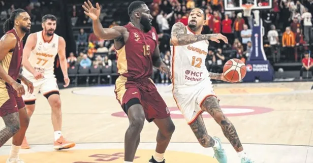 Fırtına hata yapmadı! Cimbom’u 101-89 yendi!