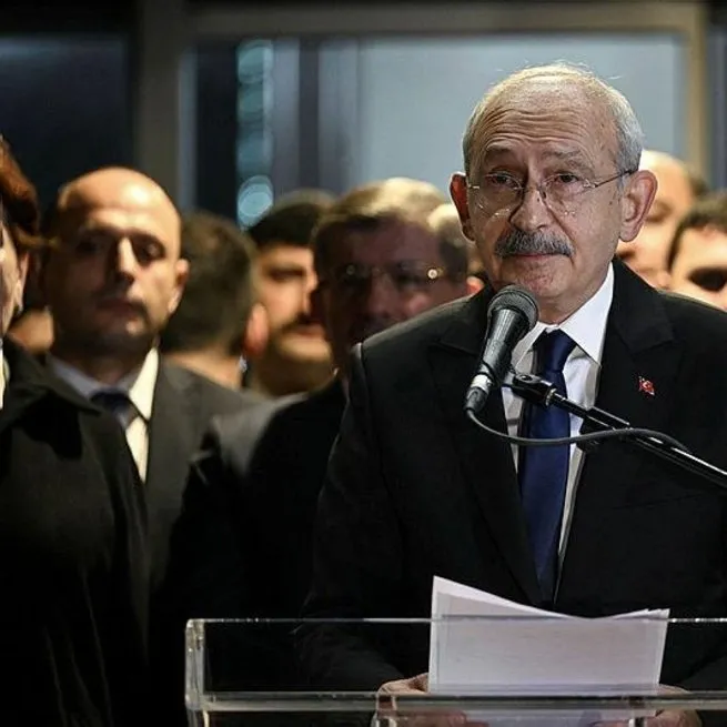 Kemal Kılıçdaroğlunun adaylığı sonrası hükümeti tehdit etmeye başladılar! 6lı koalisyonun şakşakçıları sosyal medyadan kin kusuyor