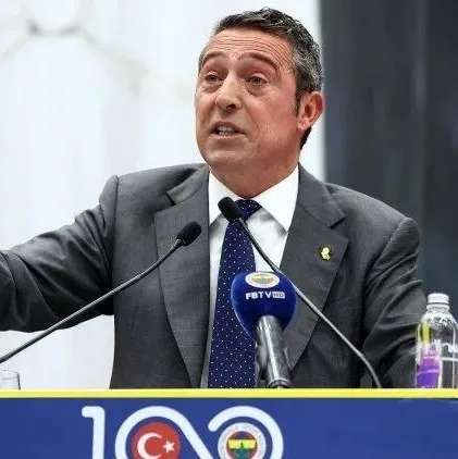 Fenerbahçe’de yönetim istifayı düşünmüyor!