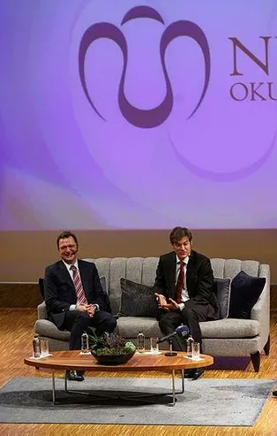Dr. Mehmet Öz NUN Okulları'nın konuğu oldu