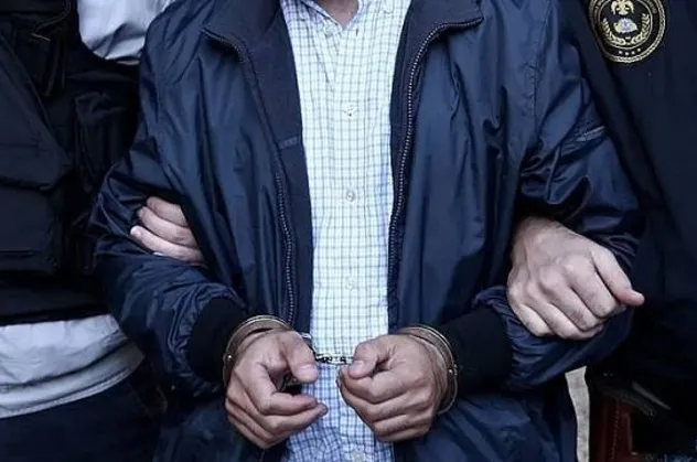 Son dakika: FETÖ’nün çıkardığı Karşı Gazetesi soruşturmasında bir tutuklama...