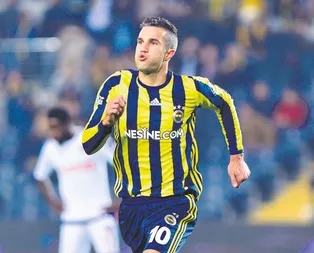 Milli piyango Van Persie’ye çıktı