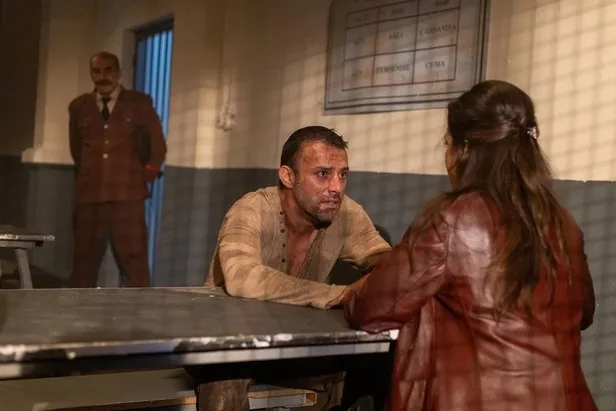 dilek-tasi-gercek-hayat-hikayesi-mi-dilek-tasi-dizisi-hangi-donemi-hangi-yillari-anlatiyor-dizi-nerede-hangi-i-1694110362289.jpeg Dilek Taşı dizisi hangi dönemi, hangi yılları anlatıyor? Dilek Taşı gerçek hayat hikayesi mi? Dizi nerede, hangi ilde çekiliyor?-3