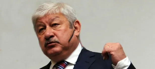 FETÖ’cü ağızlı utanmaz CHP’li bir de tehdit etti