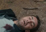 Cemil Tahir'i vuruyor!
