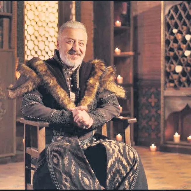 Yüksek kalitede bir oyuncu ekibi bir araya geldi!