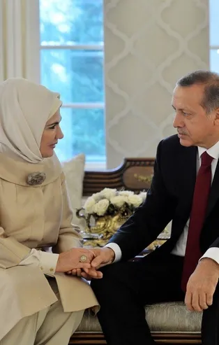 Emine Erdoğan “İyi ki doğdun” diyerek paylaşmıştı... İşte ilk kez yayınlanan o fotoğrafın hikayesi