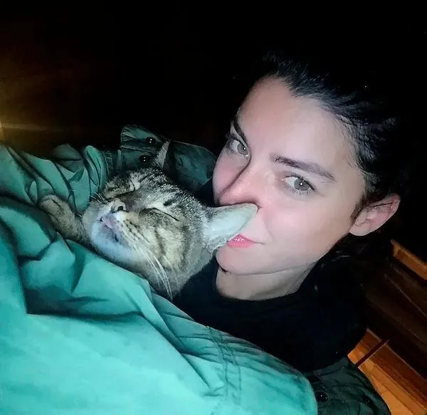 merve-bolugur-jete-bagladi-erkan-senden-ayrildi-1-gun-sonra-yeni-aska-yelken-acti-1642877130588.jpeg Merve Boluğur jete bağladı! Erkan Şen'den ayrıldı 1 gün sonra yeni aşka yelken açtı-7