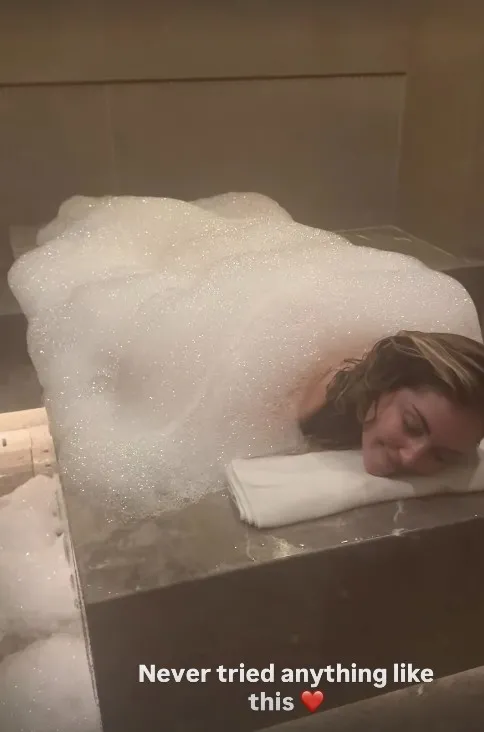 chiara-ferragni-antalyada-italyan-moda-ikonundan-hamam-keyfi-1785494842053.jpg Türkiye tutkusundan vazgeçmiyor! İtalyan moda ikonu Chiara Ferragni yine Antalya'da: Hamamda kese köpük yaptırdı!-3