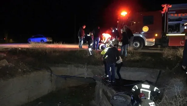 kirikkalede-gece-saatlerinde-otomobil-dereye-devrildi-aracta-sikisan-surucu-icin-ekipler-seferber-oldu-1639362352038.jpeg Kırıkkale'de gece saatlerinde otomobil dereye devrildi! Araçta sıkışan sürücü için ekipler seferber oldu-5