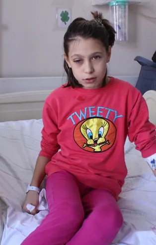 İzmir'de korkunç olay! Gözünü bıçakladı