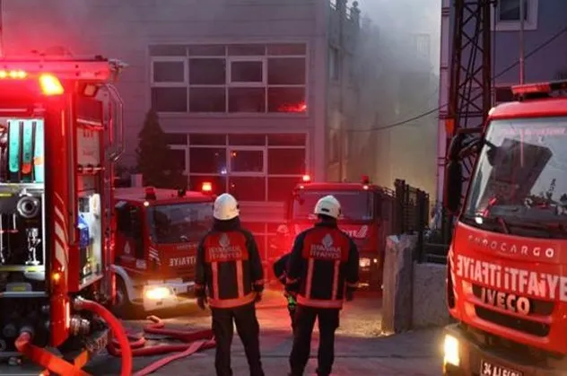 İstanbul'da fabrika yangını