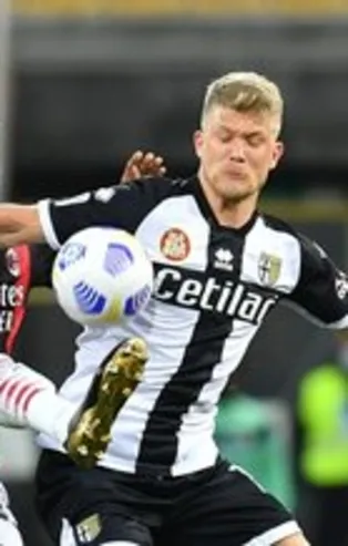 Fenerbahçe'nin Andreas Cornelius transferinde Simon Kjaer detayı: Hiç düşünme!