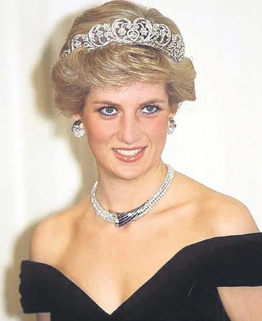 BBC, Prenses Diana röportajında hile yaptığını kabul etti! Kanala son darbe İngiltere Başbakanı Johnson'dan geldi-3