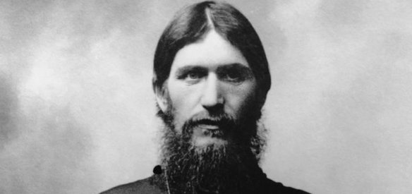 Rusya Çarlık ailesini nüfuzu altına alan Gregoriy Rasputin, soylular tarafından öldürüldü