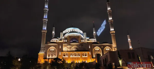 Bin aydan daha hayırlı olan Kadir Gecesi tüm yurtta idrak edildi: Filistinli mazlumlara dua edildi - 35