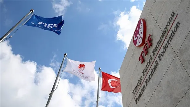 son-dakika-tffden-yabanci-sayisi-karari-ilk-11de-maksimum-8-oyuncu-1622647243095.jpg Son dakika: TFF'den yabancı sayısı kararı! İlk 11'de maksimum 8 oyuncu...-5