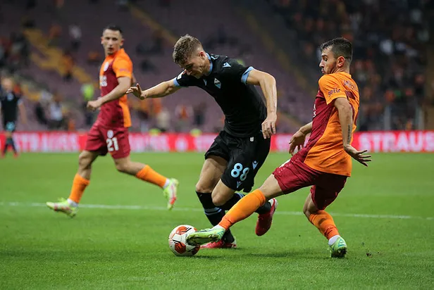 mac-sonucu-galatasaray-1-0-lazio-galatasaray-lazio-mac-ozeti-golleri-ve-ozel-anlari-1631817914865.jpg Galatasaray - Lazio maç özeti, golleri ve özel anları! Maç sonucu: Galatasaray 1-0 Lazio!-3