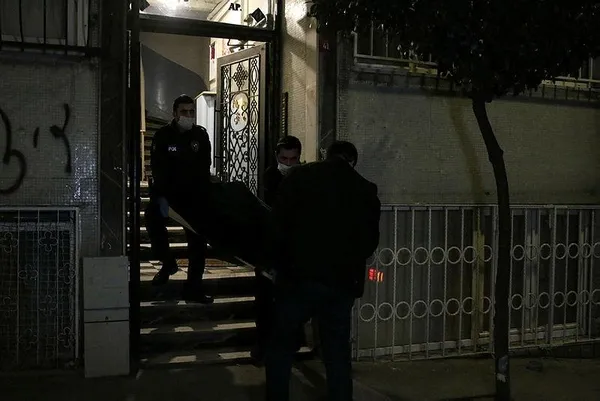 Kendimi iyi hissetmiyorum diyen ünlü senarist Alper Özgen evinde ölü bulundu!-5