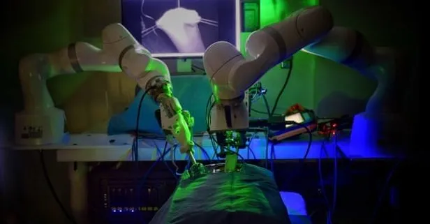 Robot insan yardımı olmadan ameliyat yaptı