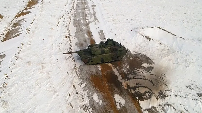 Savunma sanayiinde 23 yıllık devrim | ALTAY Tankı TSK envanterinde! İşte donanmanın gücüne güç katacak çelik süvarinin özellikleri! (DHA)