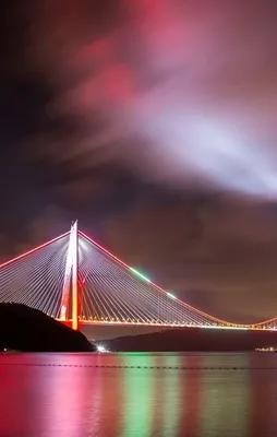 Biz geçtik dünya seyretti