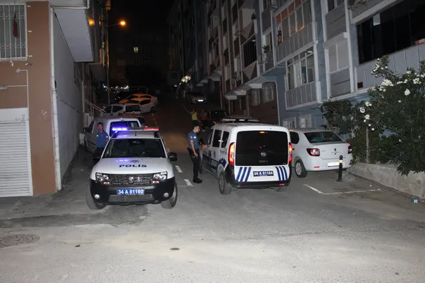 Son dakika: Gaziosmanpaşa'da silahlı saldırganlar dehşet saçtı! Saldırganlar bir marketi kurşuna dizdi-2
