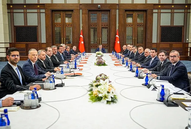 3 başlık tek hedef!