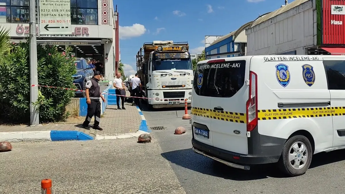 Bağcılar'da şüpheli ölüm: Eniştesini park halindeki kamyonda ölü buldu