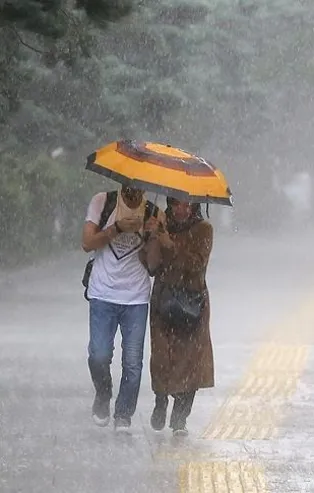 HAVA DURUMU | Meteorolojiden 5 il için sel ve heyelan uyarısı! Harita paylaşıldı | 15-19 Ağustos