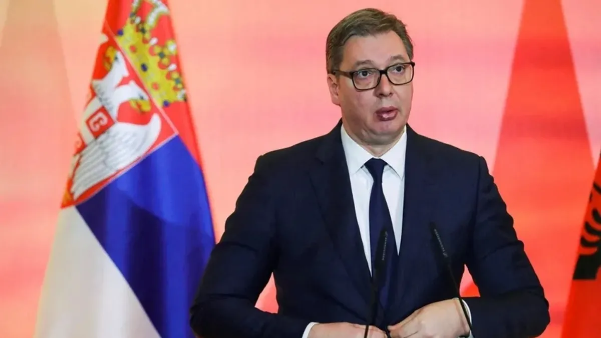 Sırp Cumhurbaşkanı Vucic kimseyi tehdit etmediklerini ve olası bir hareketlilikte kendilerini savunabileceklerini söyledi