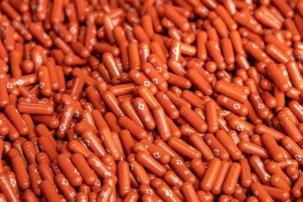 Merck'in Kovid-19'a karşı geliştirdiği ilacın deney sonuçları açıklandı: Ölüm riskini yüzde 50 azaltıyor-3