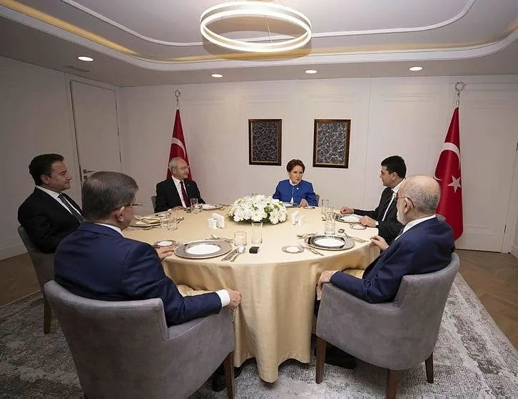 6’lı masadan tuvalet terliğine adaylık başvurusu