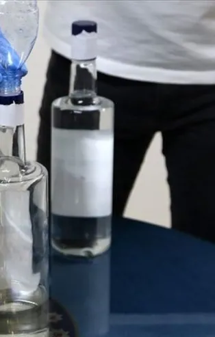 SON DAKİKA: Adana'da dev operasyon! 155 lite sahte ve 206 şişe kaçak içki ele geçirildi