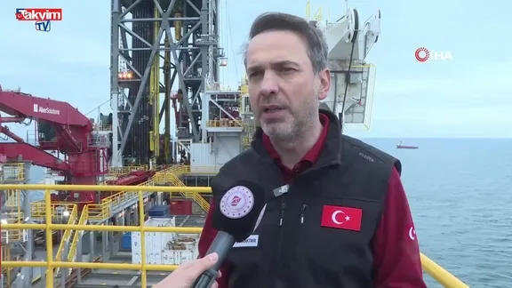 Karadeniz’de yeni doğalgaz keşfi sinyali! Bakan Bayraktar: ''Sondajda sona yaklaştık''