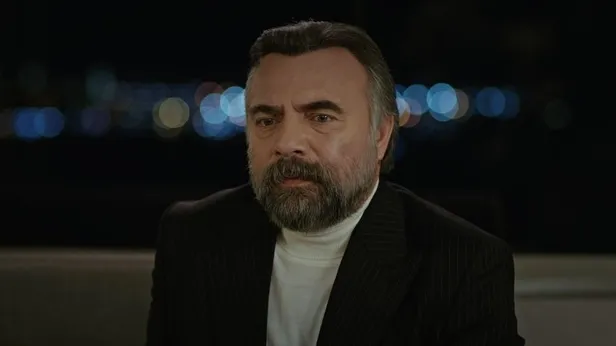 edhoda-ortalik-fena-karisiyor-176-bolum-fragmani-yayinda-olmek-istemiyorsaniz-oradan-cikmayin-ilyas-1607888455611.jpg EDHO'da ortalık fena karışıyor! 176. bölüm fragmanı yayında! "Ölmek istemiyorsanız oradan çıkmayın İlyas"-3