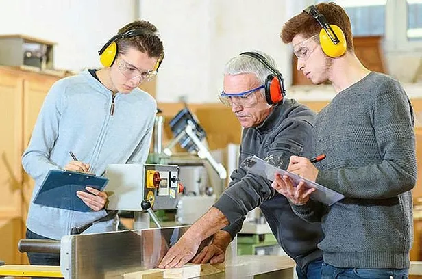 Okulunu bitiren gençler dikkat! 2 yıl prim yok: Borcu olanlar bu ayı kaçırmasın-6