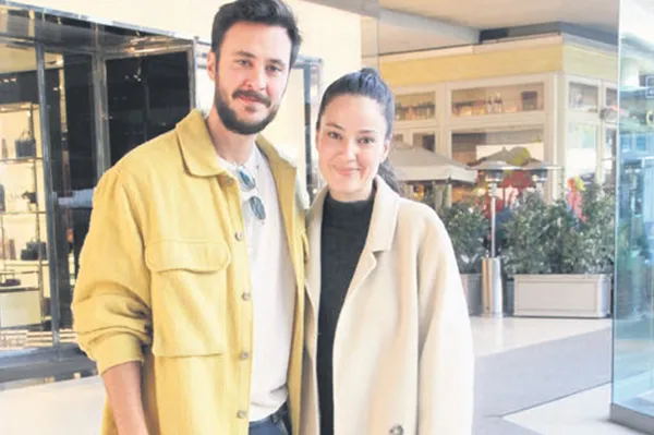 taze-damat-ozcan-deniz-ortaya-cikti-samar-dadgarin-biricik-esinin-son-hali-dikkat-cekti-1677707031043.jpg Taze damat Özcan Deniz ortaya çıktı! Samar Dadgar'ın biricik eşinin son hali dikkat çekti-4