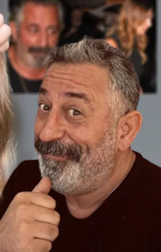 Cem Yılmaz ile sevgilisi Seda Akman'dan aşkın ilk karesi! Kaçamak aşıklar gecelerde takvim.com.tr objektiflerine işte böyle yakalandılar