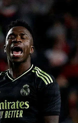 İspanya devi Real Madrid ligde ilk yenilgisini aldı: Rayo Vallecano'ya 3-2 Real Madrid