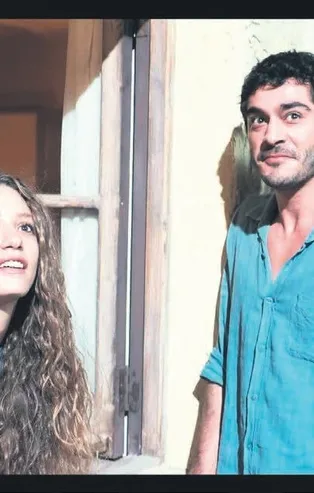 Fazıl Say dayanamadı topa tuttu! Serenay Sarıkaya ve Burak Deniz’in rol aldığı diziye eleştiri yağdı