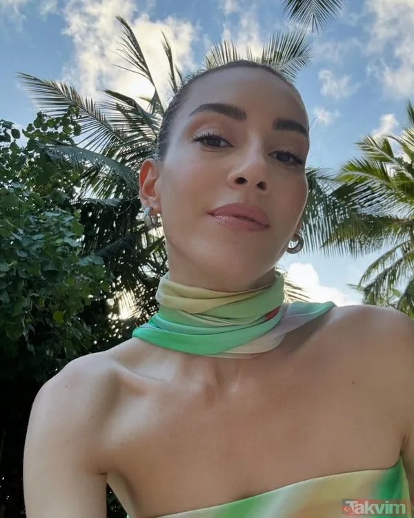 Sinem Kobal’dan ‘aile albümü’ paylaşımı! 2 kızı ve eşi Kenan İmirzalıoğlu’yla pozlarına bakın! - 5