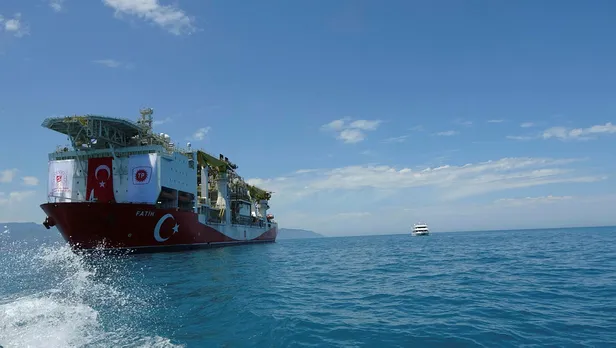 Fatih sondaj gemisi Karadeniz'de! Petrol arama çalışmaları o tarihte!-5