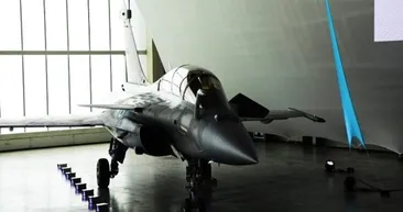 Fransadan aldıkları ikinci el jetlerle gövde gösterisi yaptılar! Yunan basınından akılalmaz manşetler!