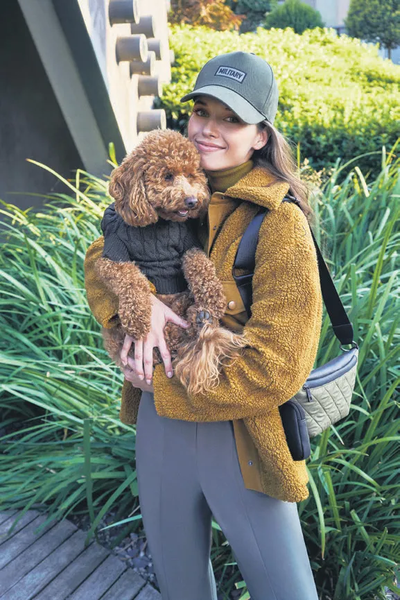 rufat-ismayil-paris-fashion-weekte-boy-gosterdi-gunay-musayeva-podyumun-tozunu-attirdi-1633383582369.jpg Rufat İsmayil Paris Fashion Week'te boy gösterdi! Günay Musayeva podyumun tozunu attırdı-2